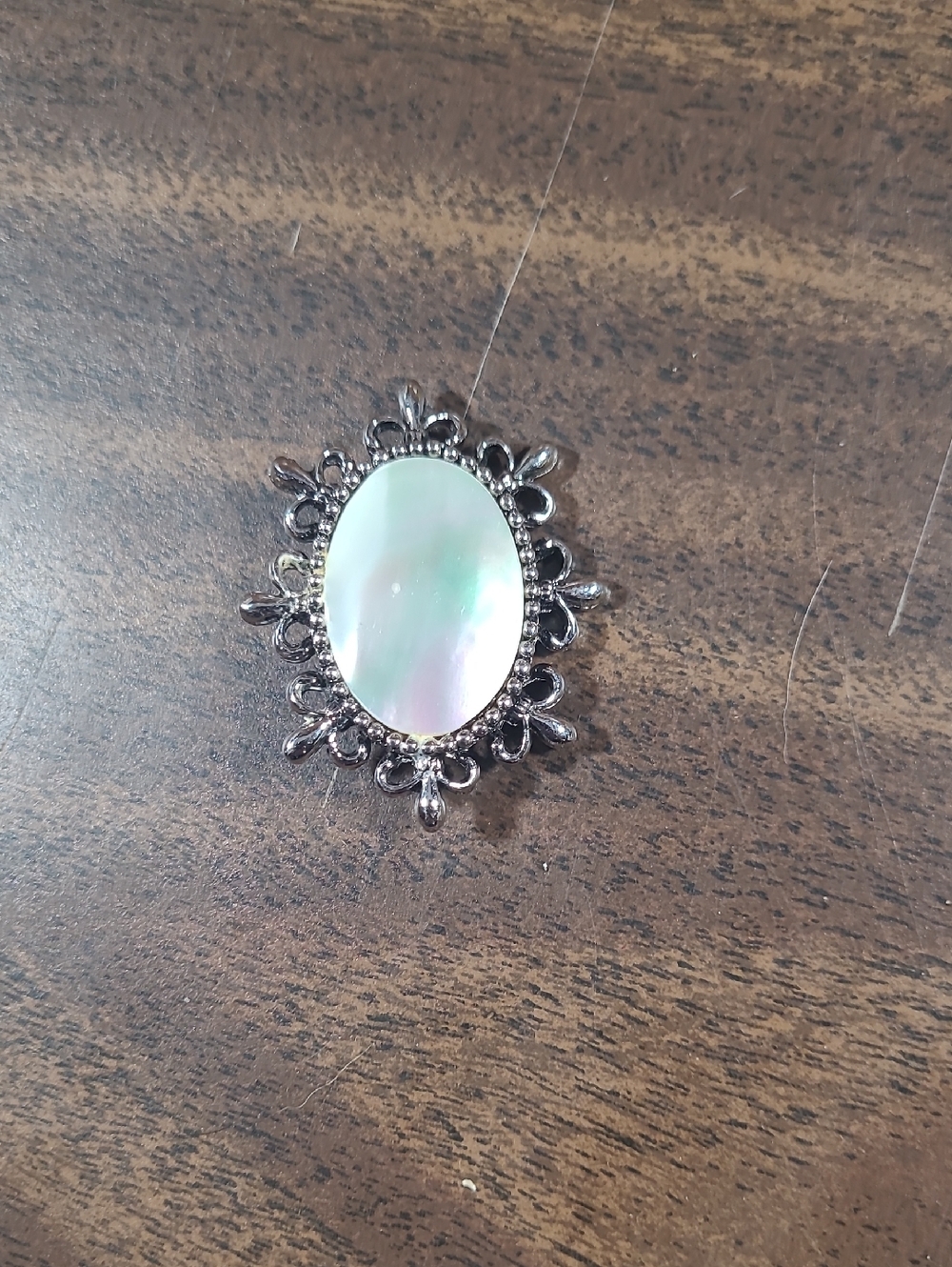 Silver Filigree Oval Mother-of-Pearl Pendant Necklace Sarah Coventry